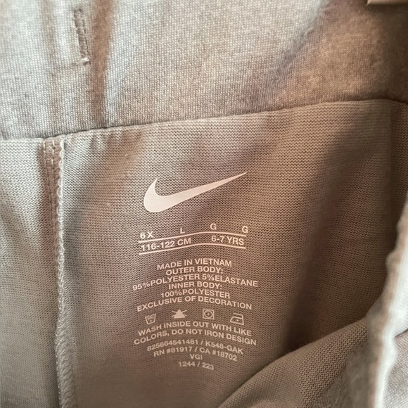 Nike Skort - Picture 4 of 4